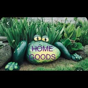 Home Good! FeeFee the frog: made from river rocks. So much fun creating her.